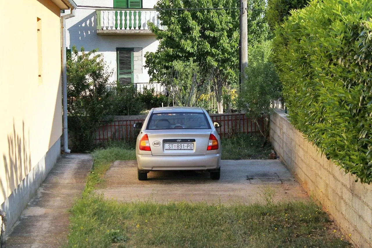 Holiday House With A Parking Space Sukosan, Zadar - 6218 0*,  クロアチア